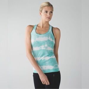 Lululemon Swiftly Tech Racerback in Heathered Tranquil Blue Size 6